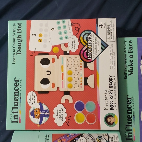 : 3 new The Influencer initiative creative imagination play sets - Picture 2 of 7